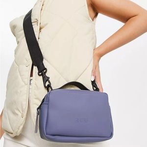 Rains 1382 box bag micro in blue river